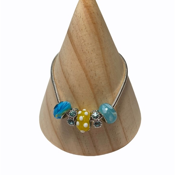 ARTISAN Dione Glass Bead Bracelet - Picture 4 of 4